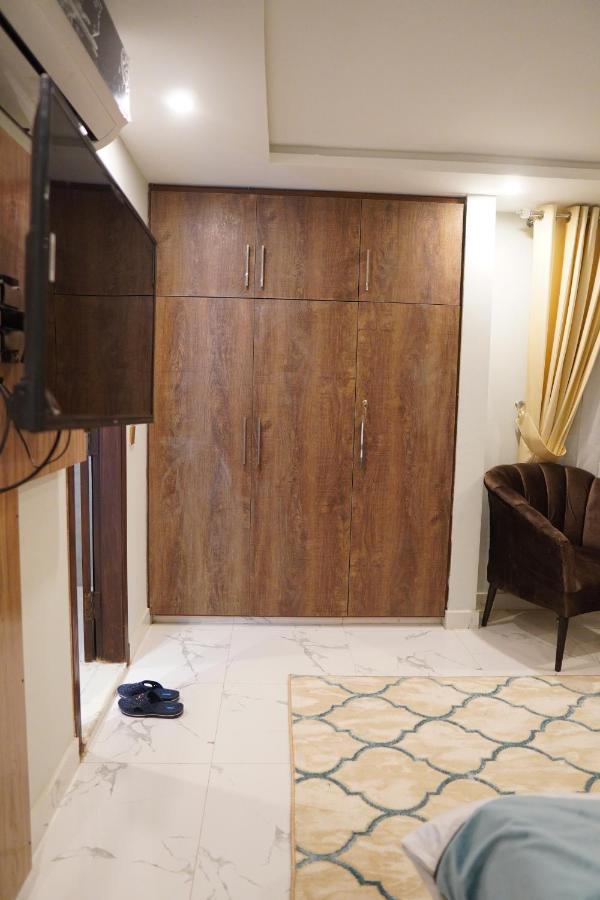 Nueva Hotel イスラマバード エクステリア 写真