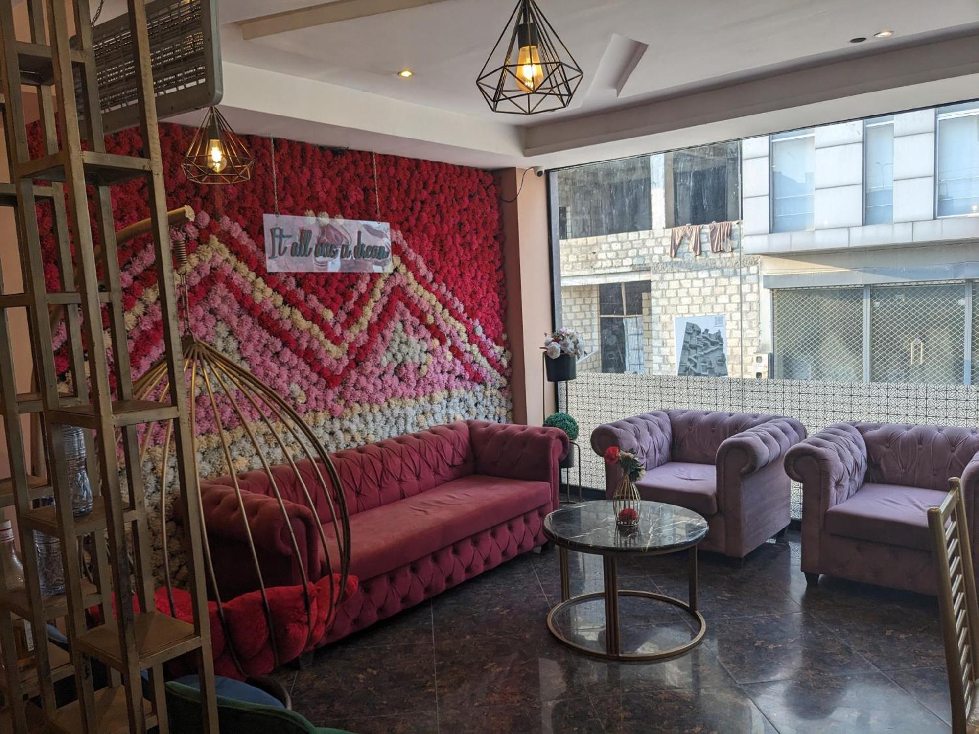 Nueva Hotel イスラマバード エクステリア 写真