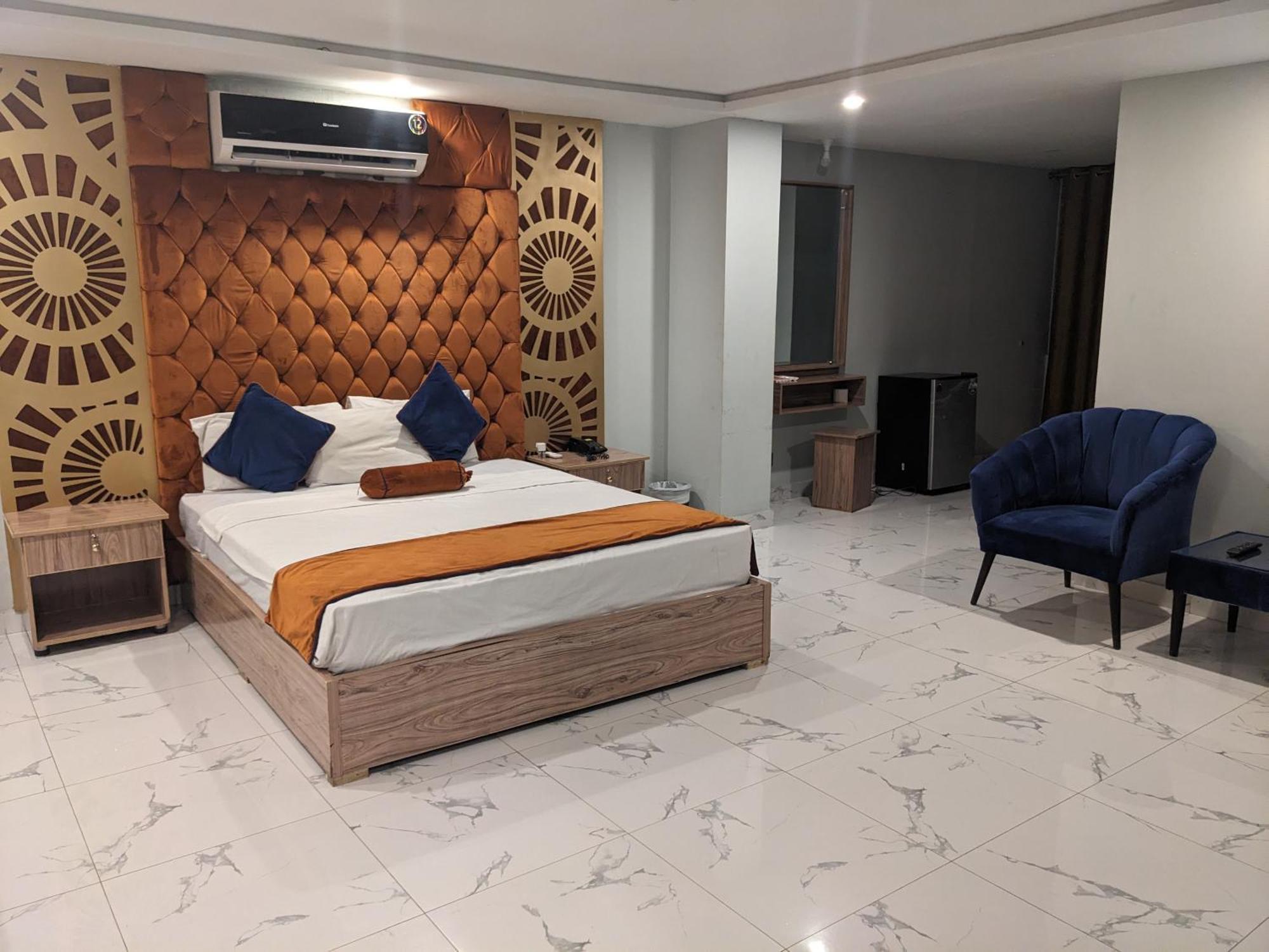 Nueva Hotel イスラマバード エクステリア 写真