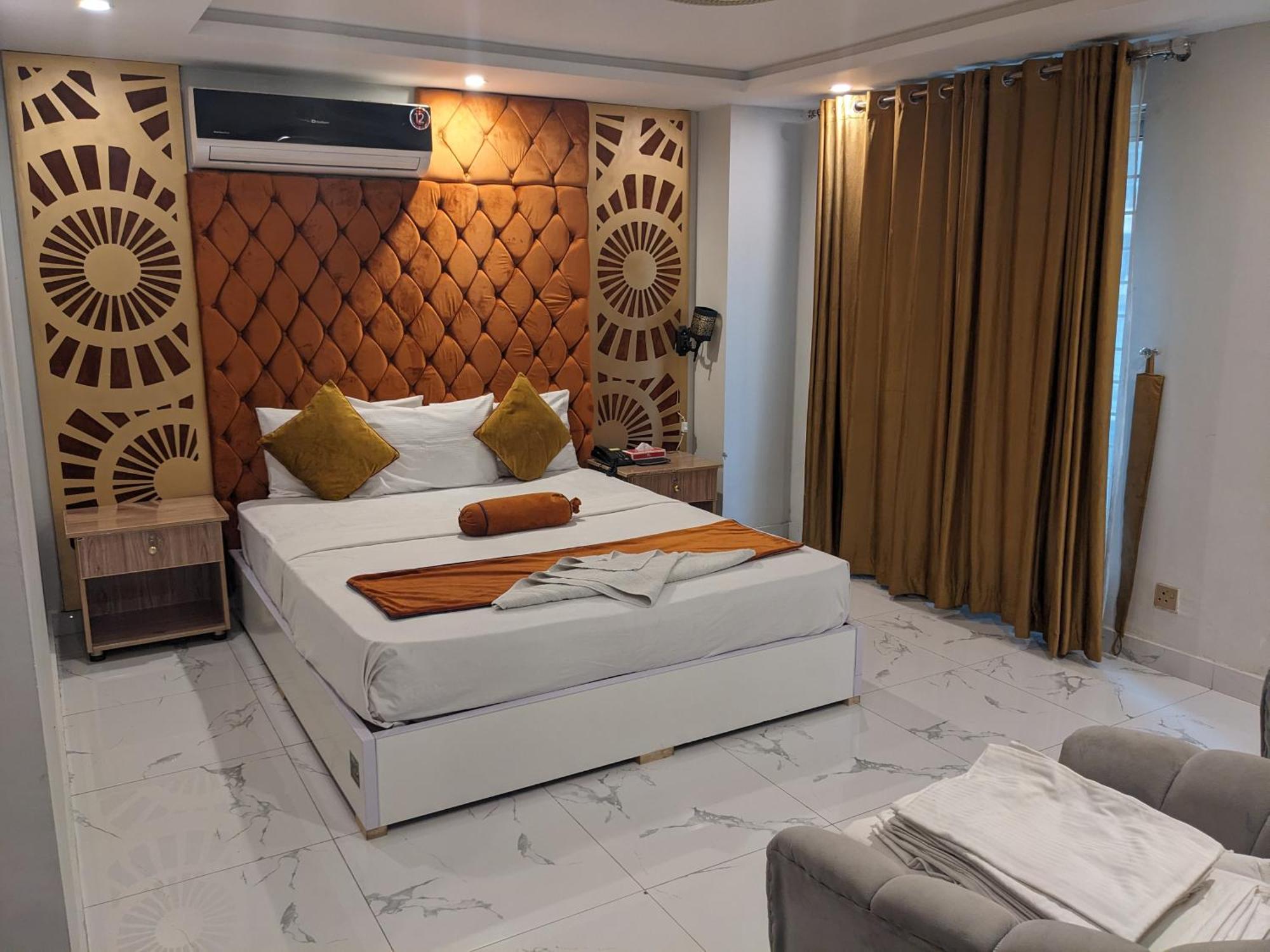 Nueva Hotel イスラマバード エクステリア 写真