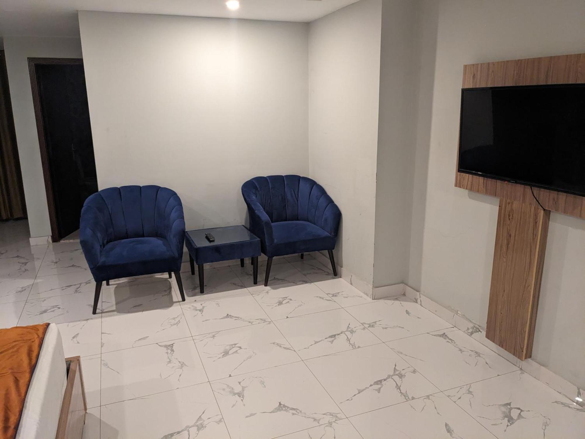 Nueva Hotel イスラマバード エクステリア 写真